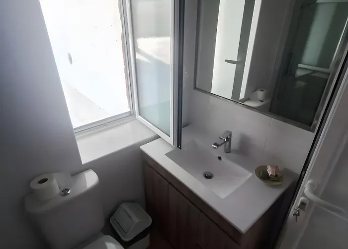 Courtyard T0 דירה *